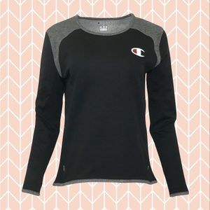 New women champion pullover sweater tumb hole M